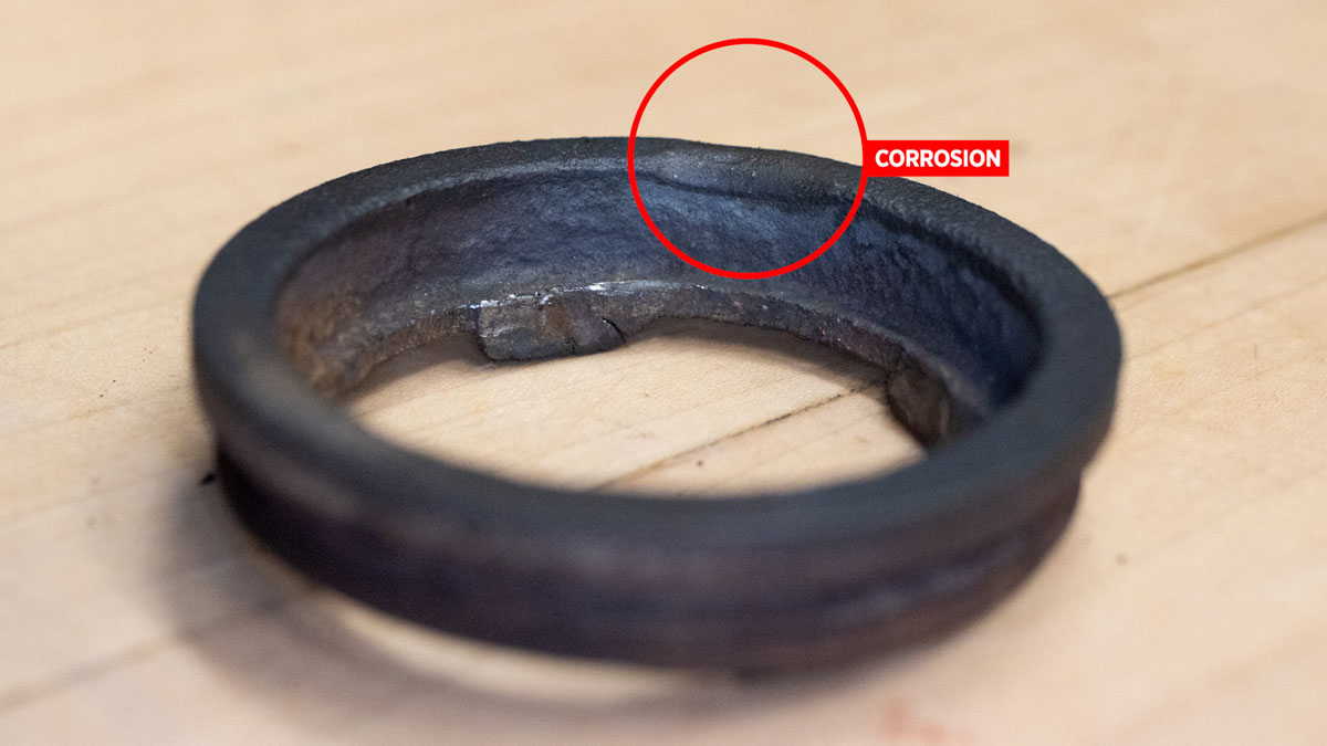 corrosion on a back pressure removable seat