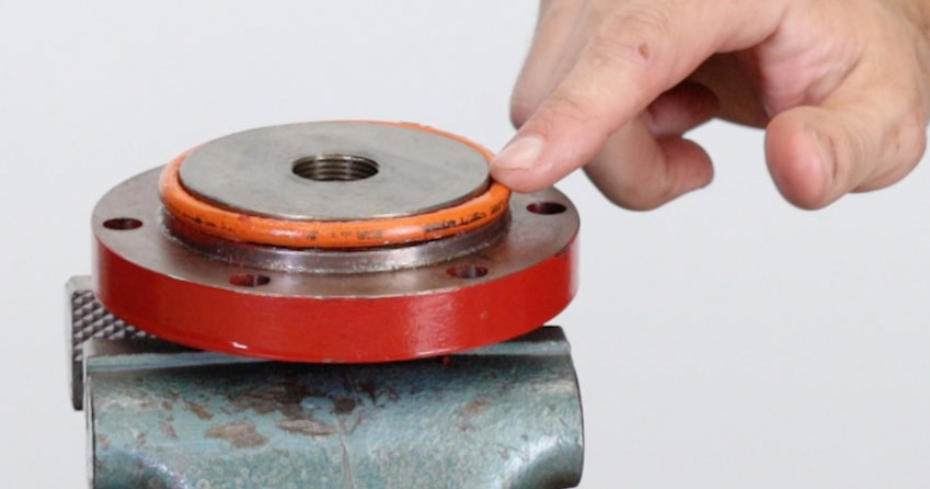 Be sure to leave the O-ring on the bonnet